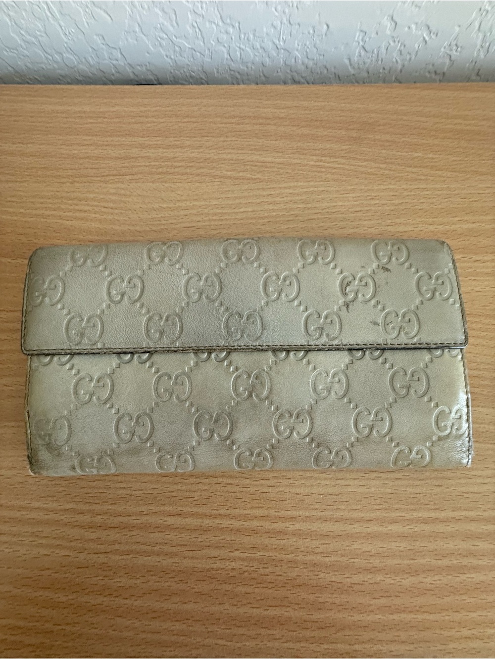 Gucci Ivory Signature Continental Wallet - Picture 3 of 5